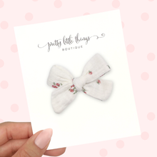 Load image into Gallery viewer, Rosebud Floral - Mini Nola 3.25”