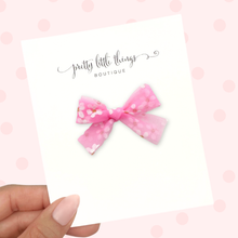 Load image into Gallery viewer, Bright Pink Daisies - 2.5"