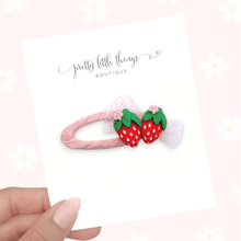 Load image into Gallery viewer, Strawberry Fields - Open Snap Clip