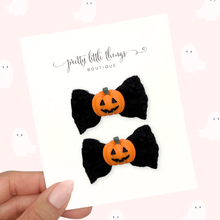 Load image into Gallery viewer, Classic Pumpkins - Pigtails 2"