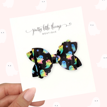 Load image into Gallery viewer, Rainbow Ghosts - Corrina 2.5"