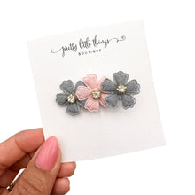Load image into Gallery viewer, Crystal Flower Trio - Pink/Grey - 4.5cm Bar Clip