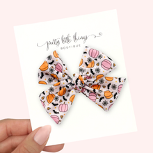 Load image into Gallery viewer, Pretty Pumpkins - Nola Handtied Bow 3.75”