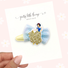 Load image into Gallery viewer, Apple Princess - Tulle Snap Clip