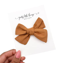 Load image into Gallery viewer, Camel - Small Nola - 3.5”