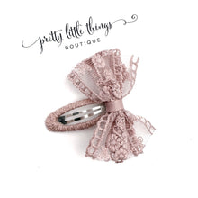 Load image into Gallery viewer, Dusty Mauve Lace - Snap Clip 3”