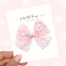 Load image into Gallery viewer, Tulle Daisies - Pink - Tulle Handtied - 3"