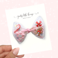 Load image into Gallery viewer, I Spy Holiday Shaker Bow - 3"
