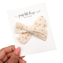 Load image into Gallery viewer, Printed Leaves - Small Nola - 3.5”