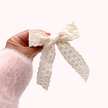 Load image into Gallery viewer, Lace Long Tail Bow - Cream