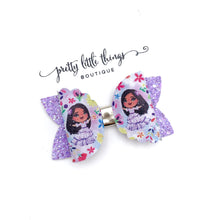 Load image into Gallery viewer, I - Nora 3.5”