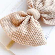 Load image into Gallery viewer, Maggie Fabric Bow