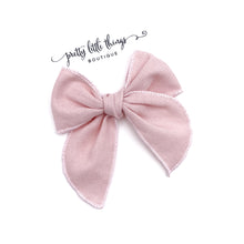 Load image into Gallery viewer, Linen - Pink - Serged 4”