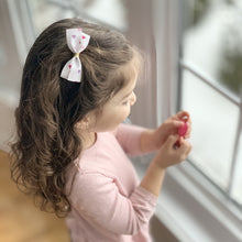 Load image into Gallery viewer, Busy Bees - Scarlett 3”