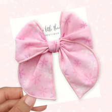 Load image into Gallery viewer, Pink Snowflake - Fable Bow - 4.5&quot;
