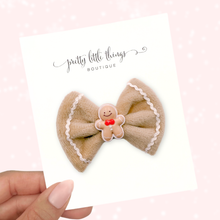 Load image into Gallery viewer, Gingerbread Delight - 3&quot;
