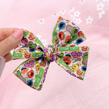 Load image into Gallery viewer, SS - Nola Handtied Bow 3.75"
