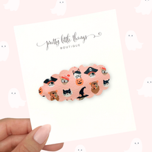 Load image into Gallery viewer, Costumed Cats - Snap Clip - 3 for $10
