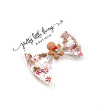 Load image into Gallery viewer, Gingerbread Land - Shaker Bow - 3.5”
