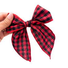 Load image into Gallery viewer, Buffalo Plaid - Fable Bow 6&quot;
