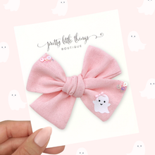 Load image into Gallery viewer, Gal Pal Ghostie - Nola Handtied Shaker Bow 3.75"
