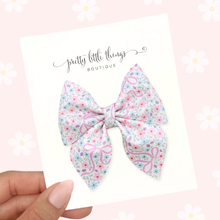 Load image into Gallery viewer, Bows n' Blooms - Sofia 3”
