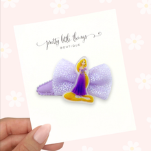 Load image into Gallery viewer, Long Haired Princess - Tulle Snap Clip
