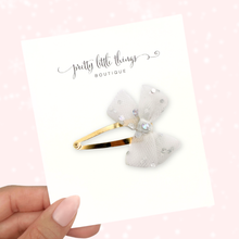 Load image into Gallery viewer, Tulle Bow - White - Snap Clip

