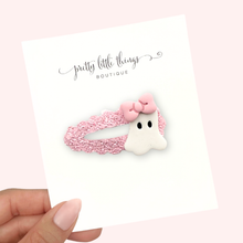 Load image into Gallery viewer, Girly Ghost - Open Snap Clip
