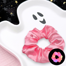 Load image into Gallery viewer, Light Up Scrunchie - O/S
