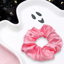 Load image into Gallery viewer, Light Up Scrunchie - O/S
