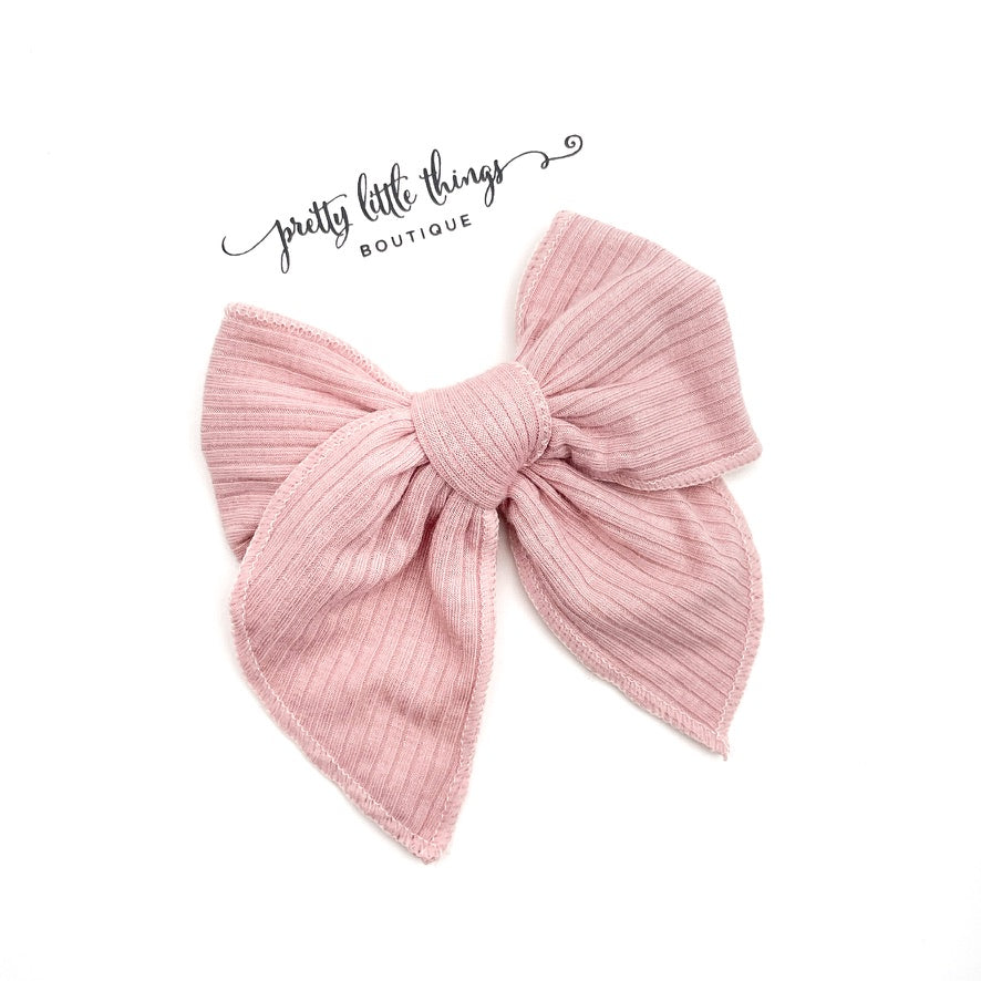 Ribbed Knit - Serged - Pink - 4.5” x 4.5”