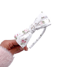 Load image into Gallery viewer, Romantic Floral - White - Sia Headband
