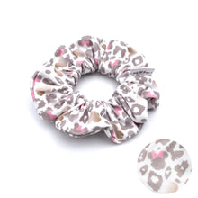 Load image into Gallery viewer, MM - Leopard  - Scrunchie (Child)
